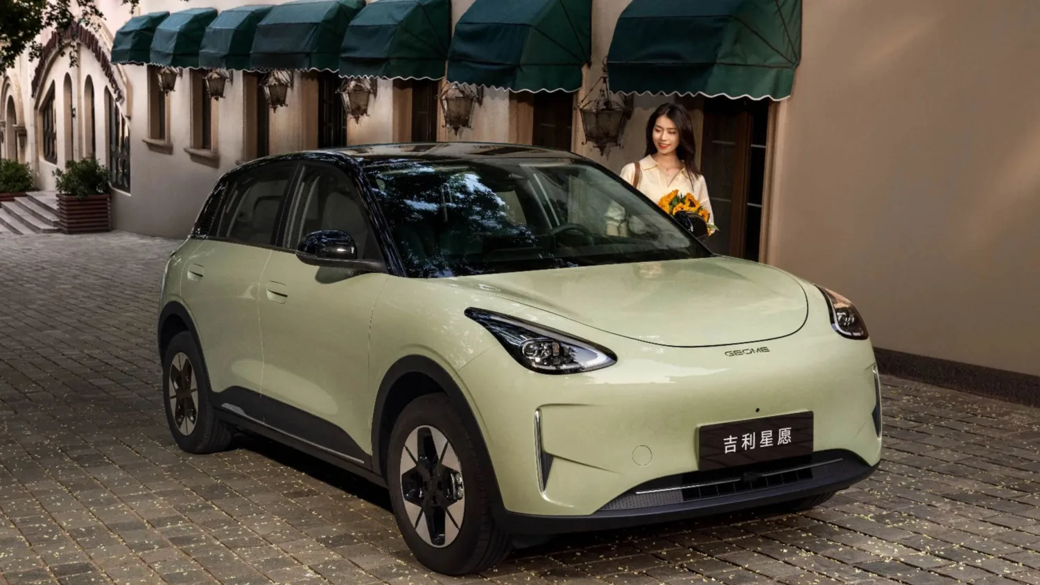 Geely EX2 acirra disputa com o BYD Dolphin Mini pelo elétrico de entrada no Brasil
